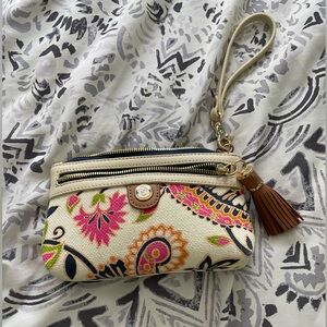 Wristlet bag